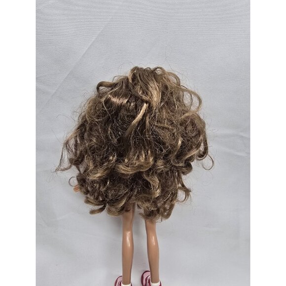 Bratz Back To School Yasmin Doll - Picture 12 of 16